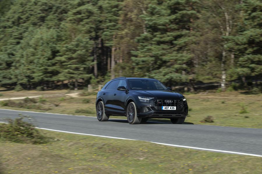  Audi SQ8 TDI 2019 года  (UK) (фото 27 из 40)